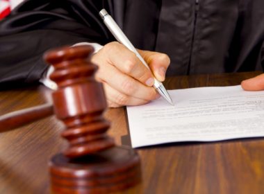Общие правила судебных разбирательств и право на обращение в суд