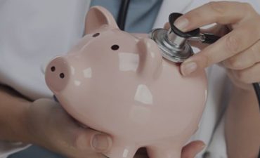 Утвержден порядок использования средств ТФОМС для оплаты труда медицинских работников