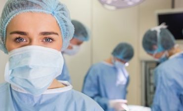 Допуск медицинских работников и иные особенности разрешительных режимов в 2020 году